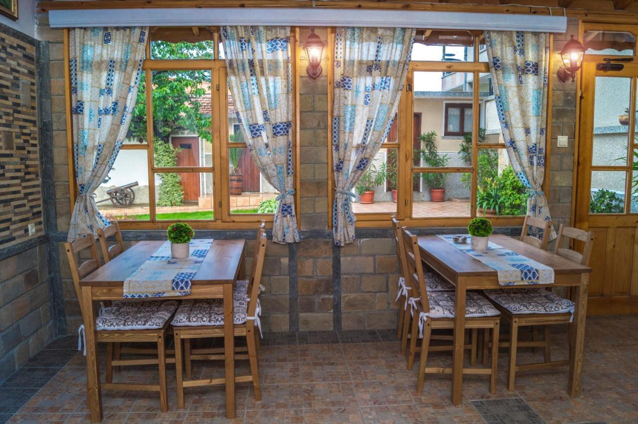 Chrystal Guest House Обзор Экстерьер фото